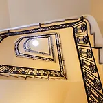 Otel Grand Bastiani