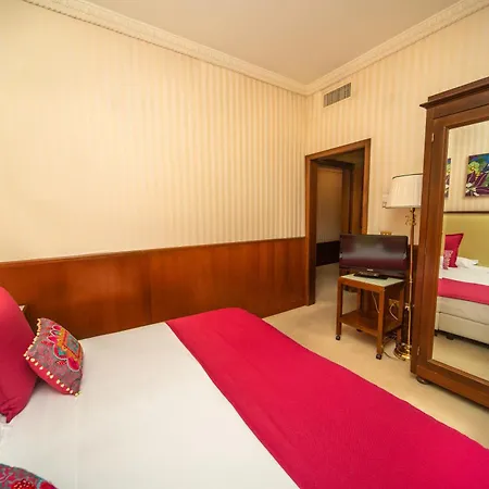 Grand Bastiani Hotel