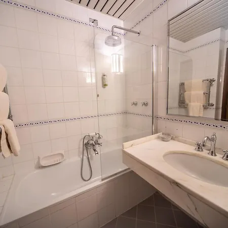 מלון Grand Bastiani